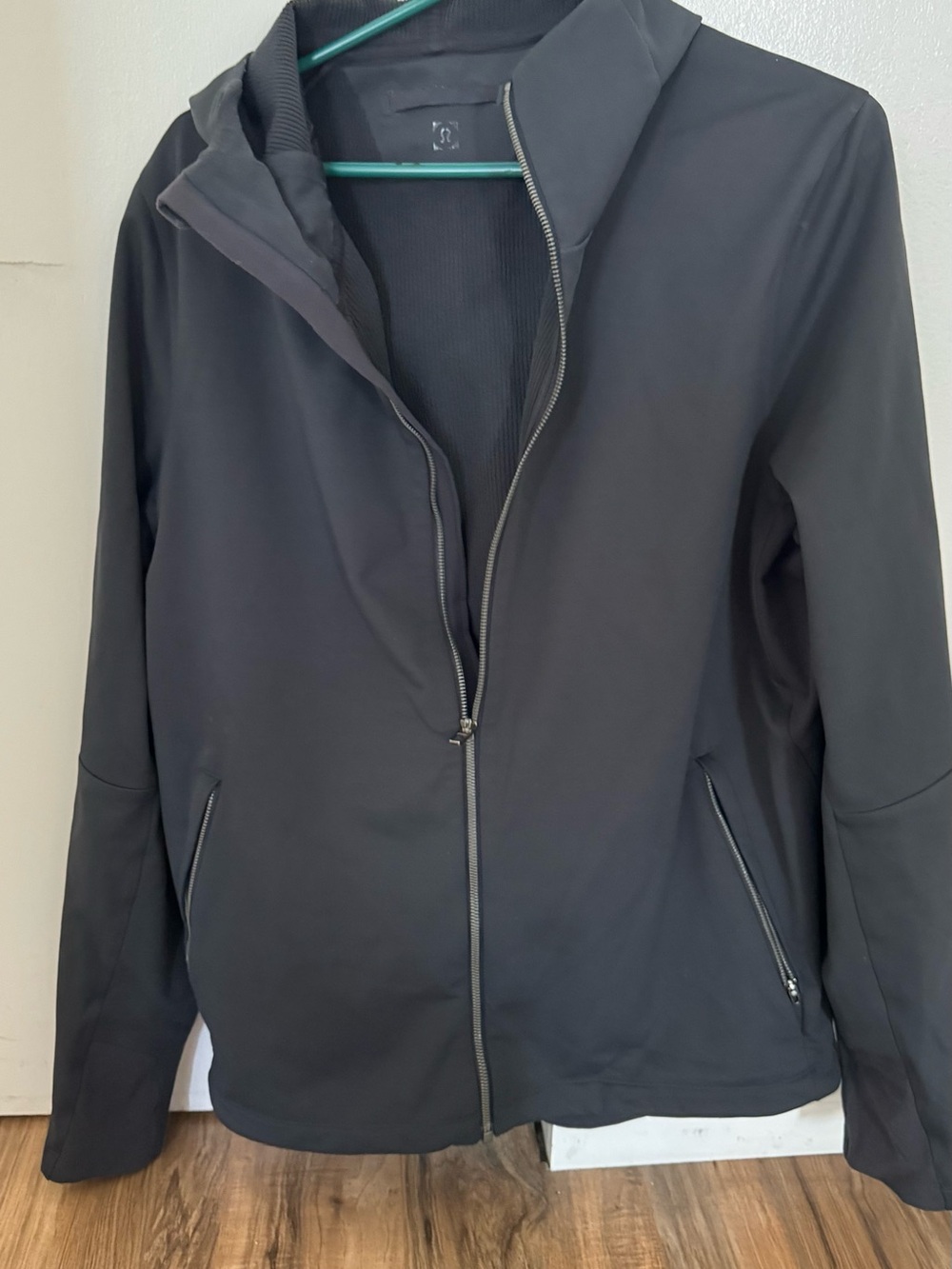 lululemon athletica Men's dark grey Lightweight Zip Jacket